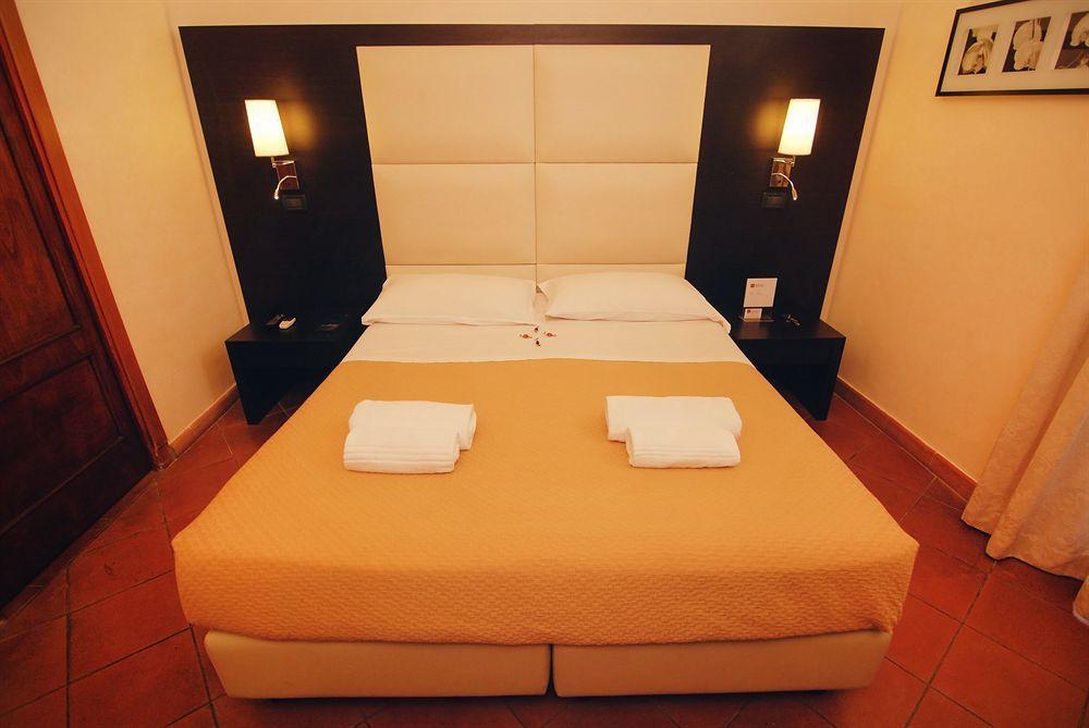 Hotel In And Out Piazza Navona